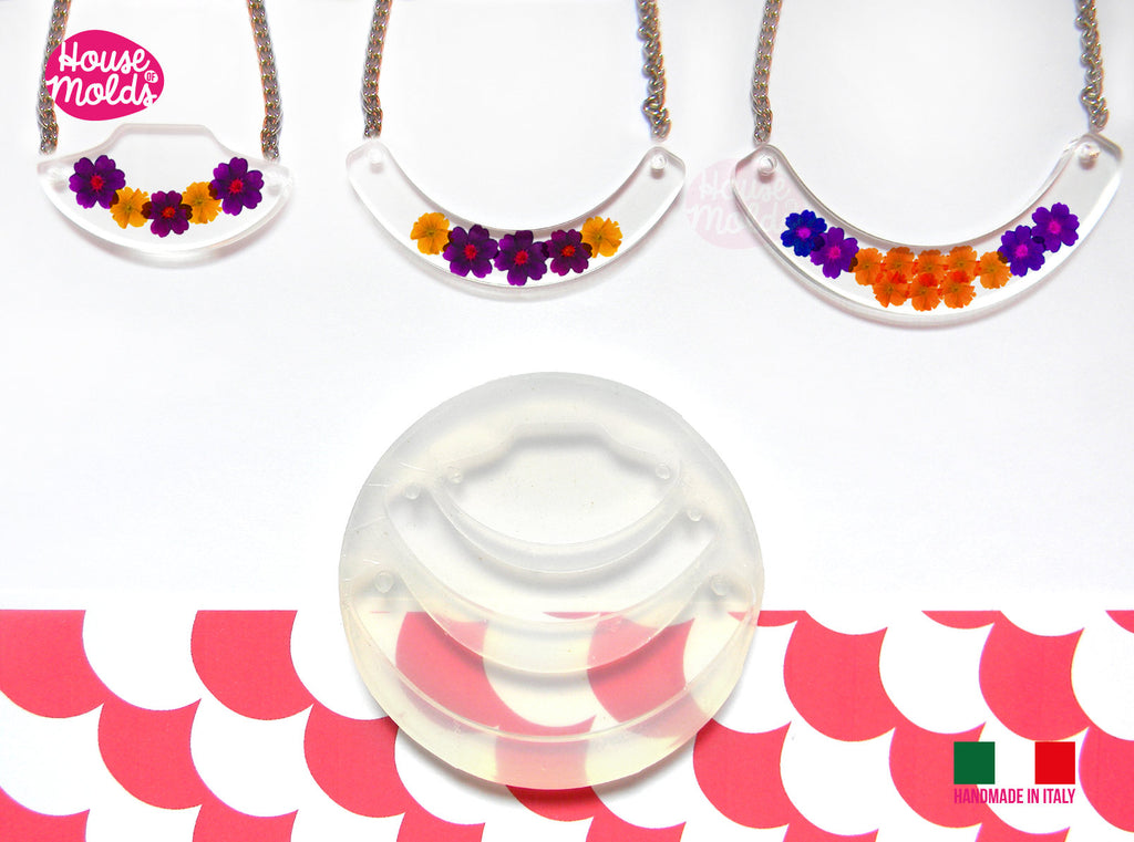 2 Smiles Bibs and  1 Small  Flat Shell  Clear resin Mold+ Pre Made Holes on sides! Transparent Mold  very shiny  easy to use